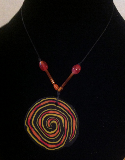 Kette aus Schmuckkeramik