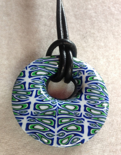 Kette aus Schmuckkeramik