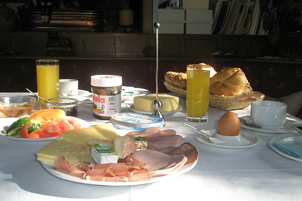 Genießen Sie ein herrliches Frühstück